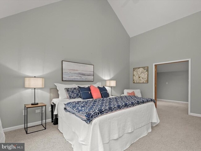 Photo - 285 Michener Ct E