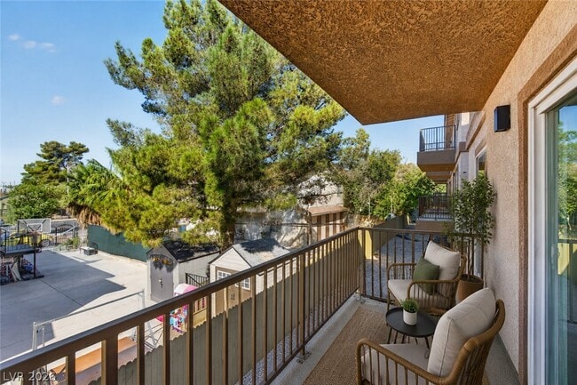 Photo - 2301 Seco Adobe Cir Unit 204