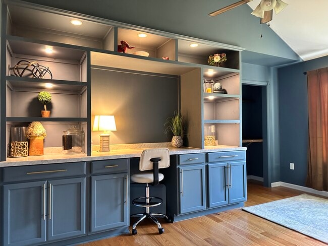 Photo - 174 Victoria Ln