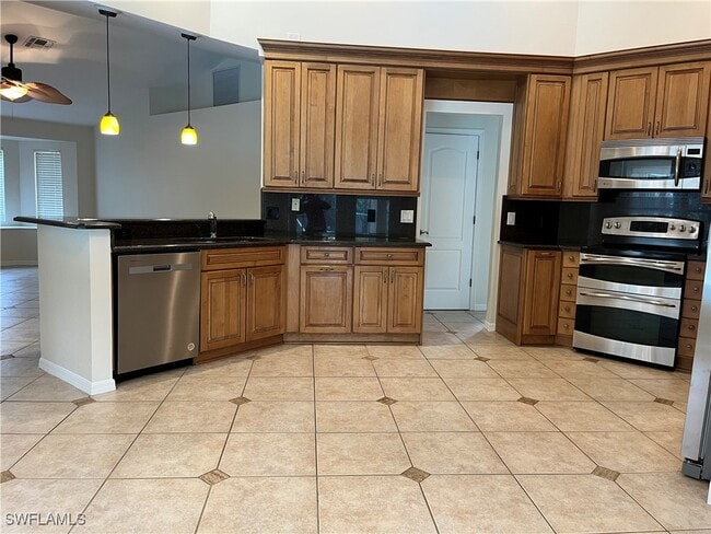 Photo - 385 Ashbury Way