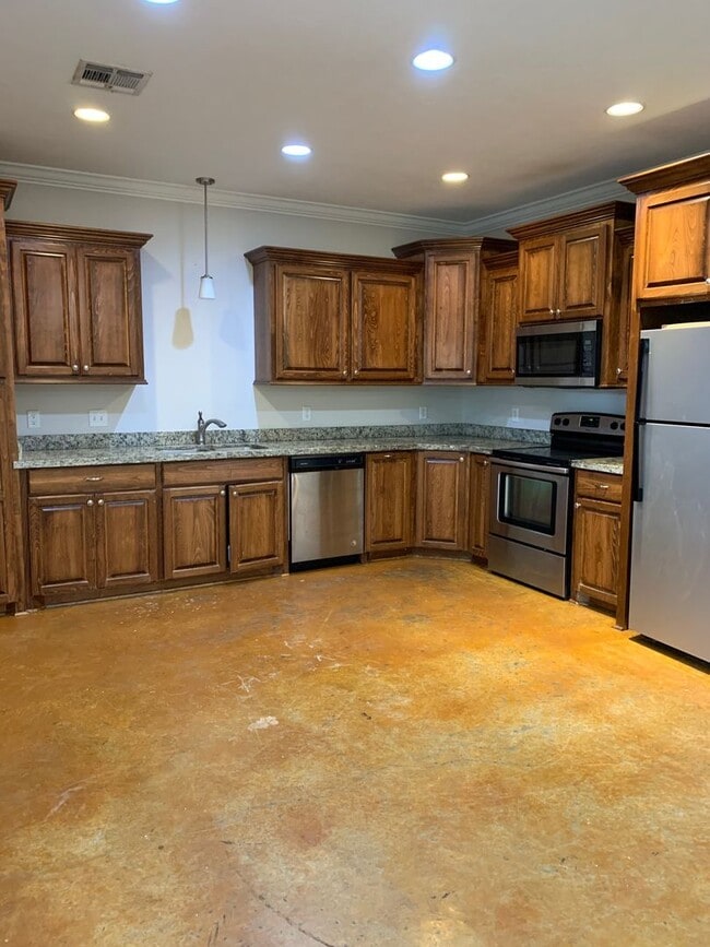 Photo - 3 Bedroom 2 bath Duplex for lease