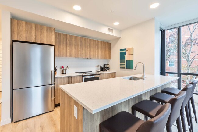 60 Kilmarnock St Unit SI FL2-ID1039270P
