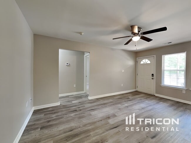 Photo - 6215 Rockwell Blvd W