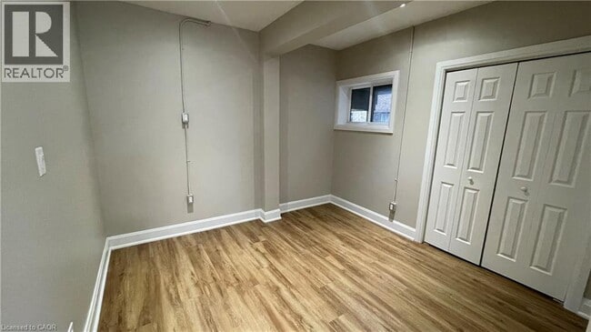 Photo - 540 King St E Unité B2