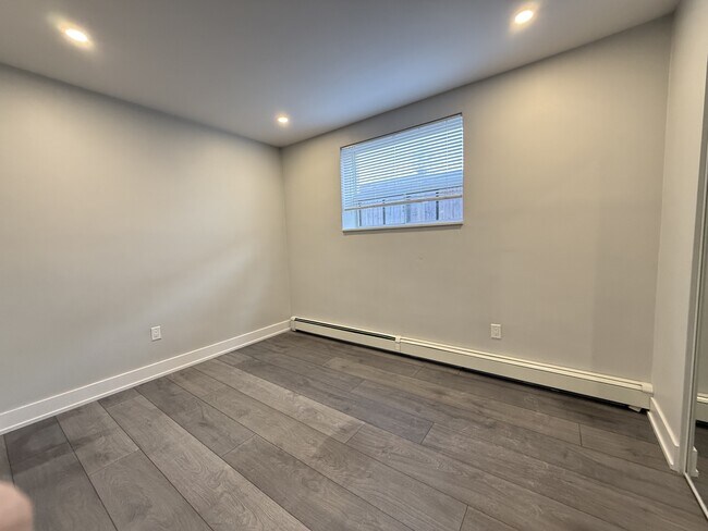 Photo - 449 Concession St Unit