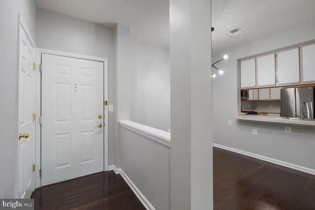 Photo - 101 Watkins Pond Blvd Unidad 201A1