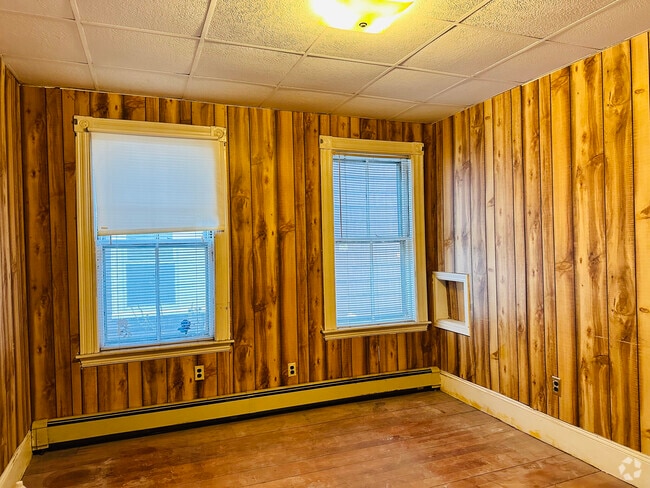 Building Photo - 38 Jefferson St Unit 1 Rental
