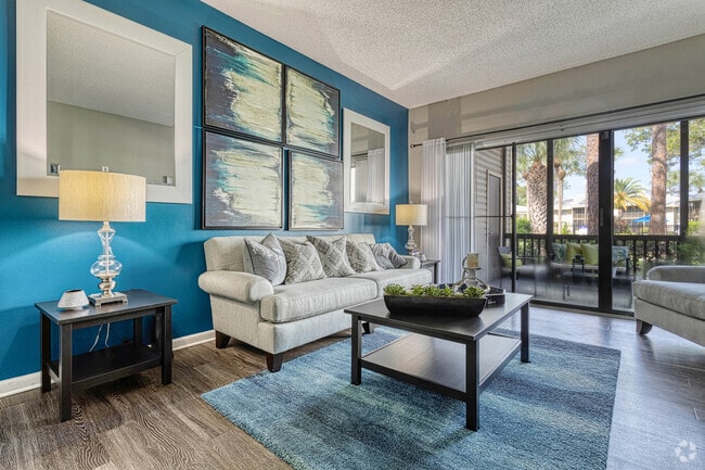 2BR, 2BA - 1066SF - Enclave at Lake Ellenor
