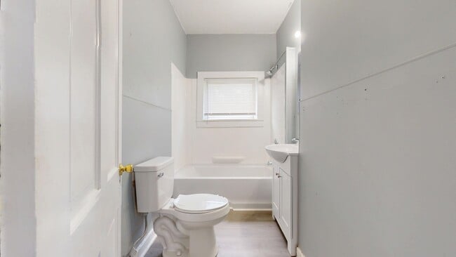 Photo - 260-262 E Bucyrus St Unit 260