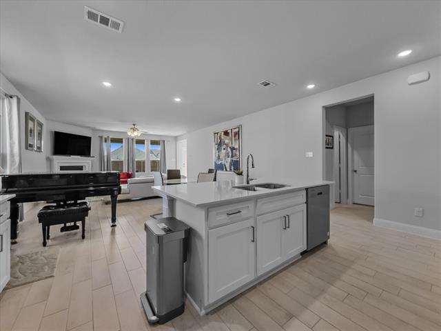 Photo - 500 Portina Dr