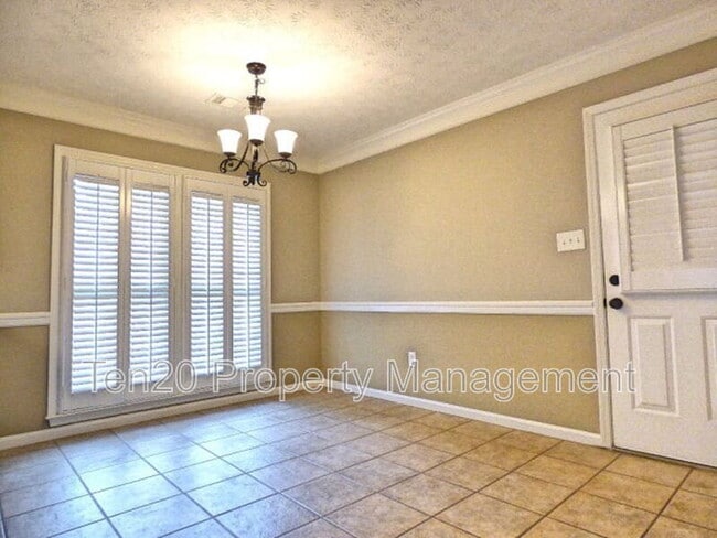 Photo - 2723 Summerfield Pl