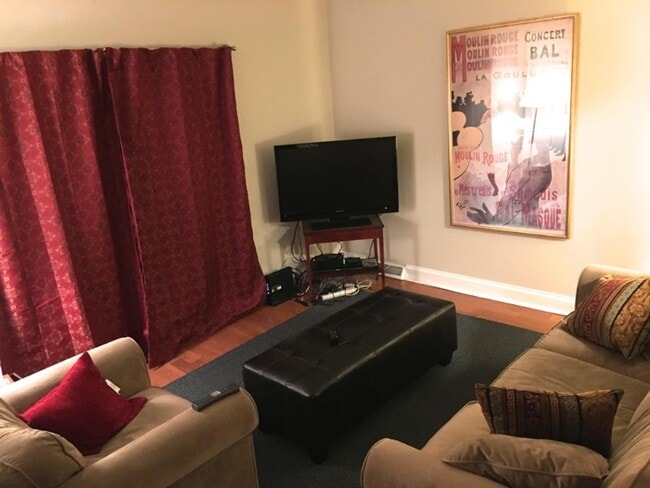 Photo - 303 Danor Ct