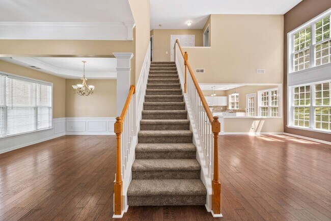 Photo - 1664 W Wilson Blvd