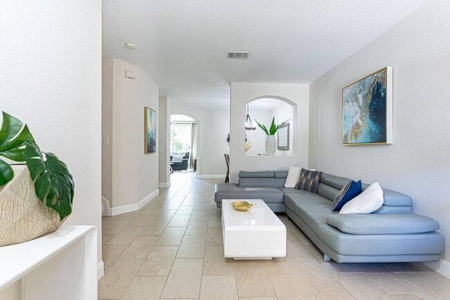 Photo - 2320 Shoma Ln