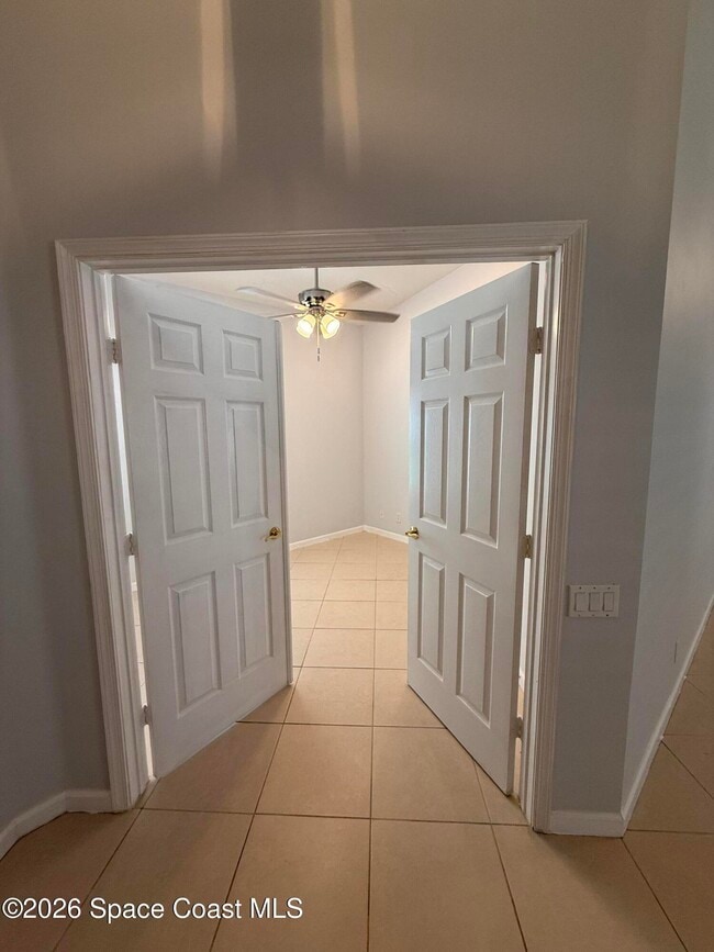 Photo - 633 NW Whitfield Way