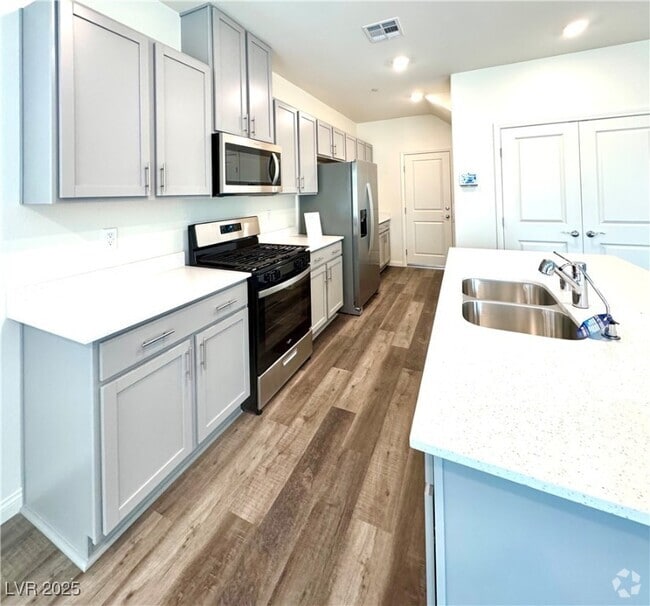 Building Photo - 499 Red Lovebird Ave Rental