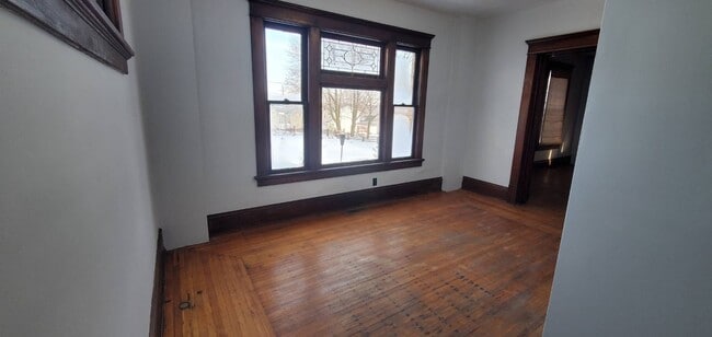 Photo - 221 S Seneca Ave