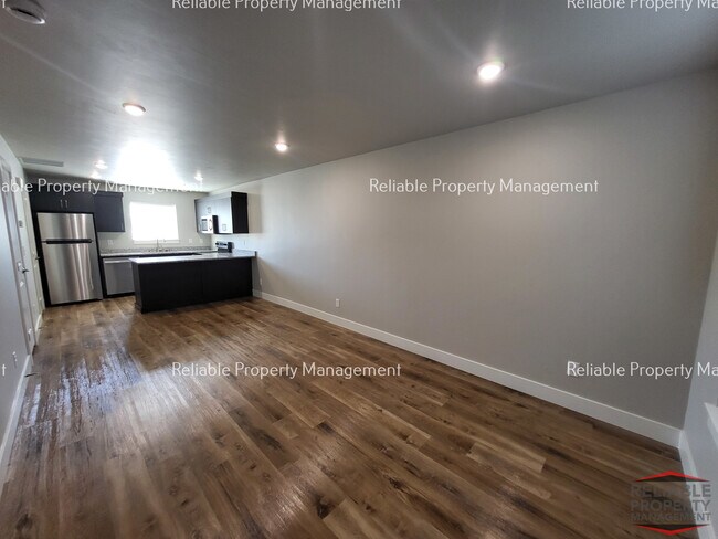 Photo - 1610 Hannah Ln
