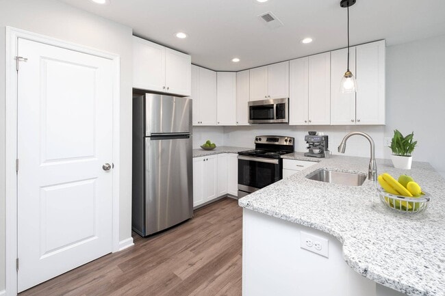 Photo - 2740 Village Dr