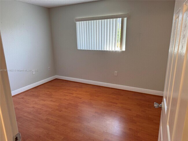 Photo - 14900 SW 82nd Terrace Unit 14-208