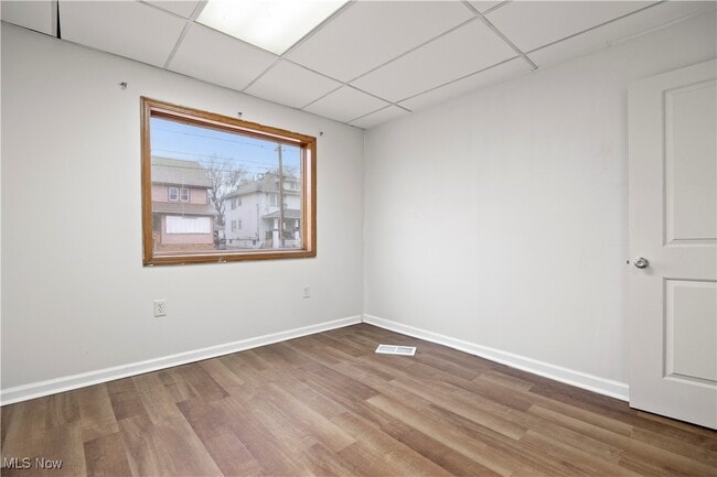 Photo - 1063 W 21st St Unidad Lower