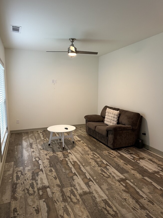 Photo - 188 Vickery St
