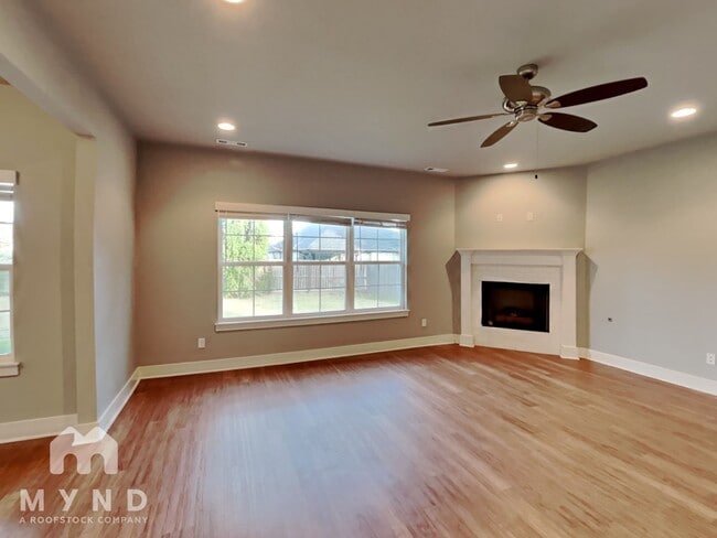 Photo - 3265 Rosecomb St