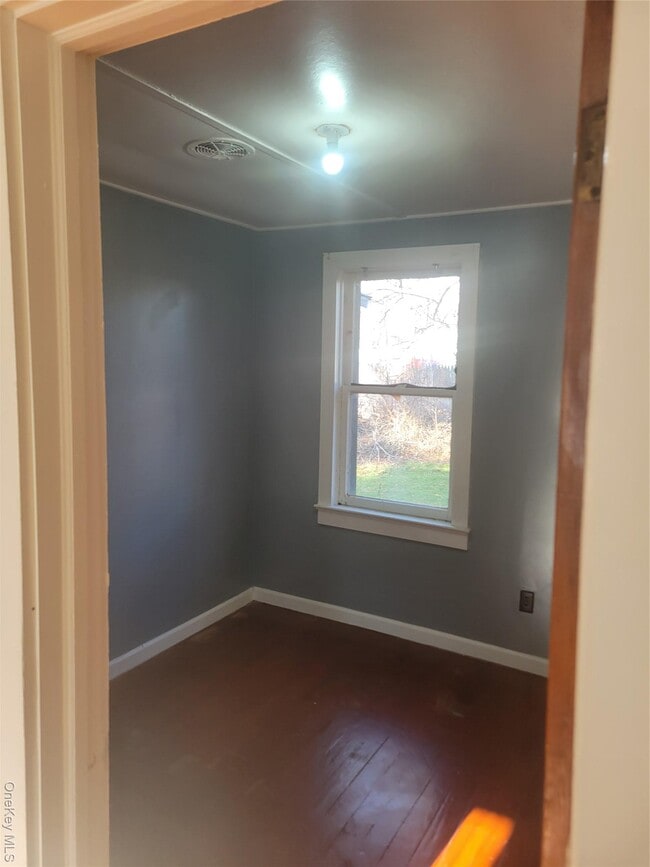 Photo - 181 Ulster Ave Unit 1