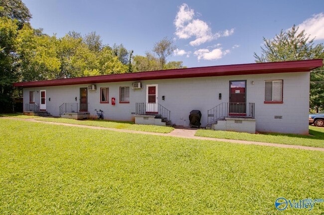 Photo - 1328 Oshaughnessy Ave NE Unit B