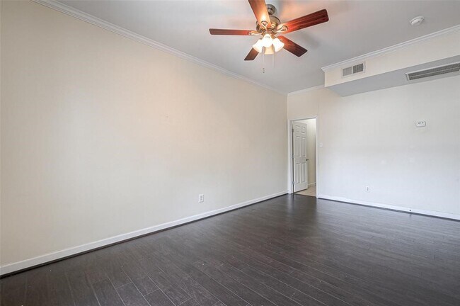 Photo - 4515 Briar Hollow Pl Unit 305