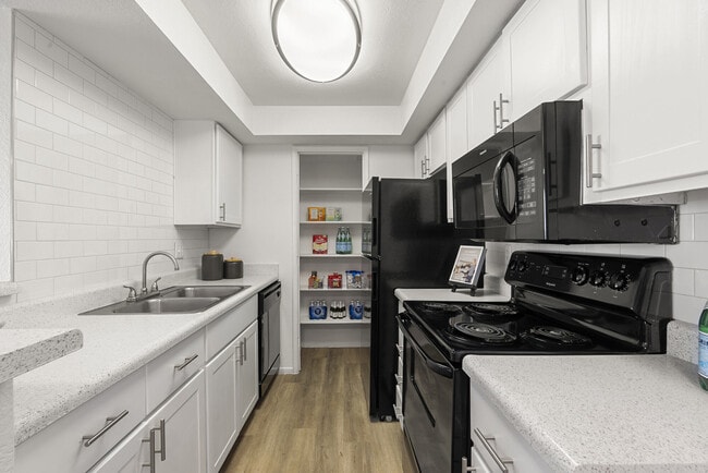 Photo - Parklane Commons