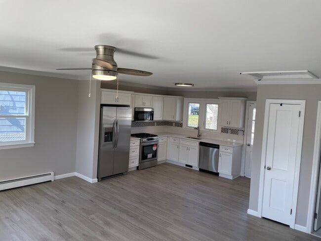 Photo - 720 Barberry Dr