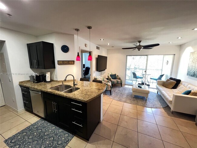 Photo - 460 S Park Rd Unit 6-303