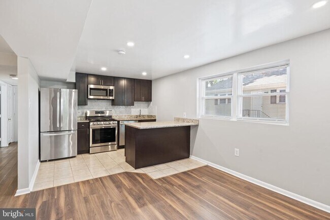 Photo - 1606 Opus Ave