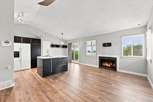 Photo - $2,145.95 - 3-bed, 2-bath located in Colorado Springs with a Washer and Dryer.