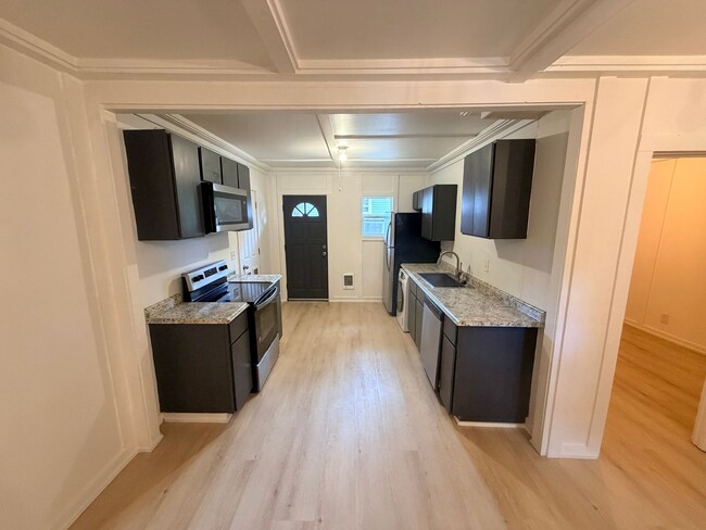 Photo - Remodeled One Bedroom Apartment in North Salem Unit 585