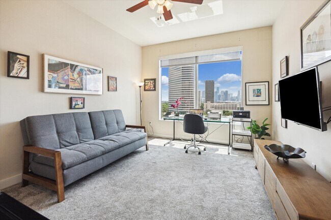 Photo - 3333 Allen Pkwy