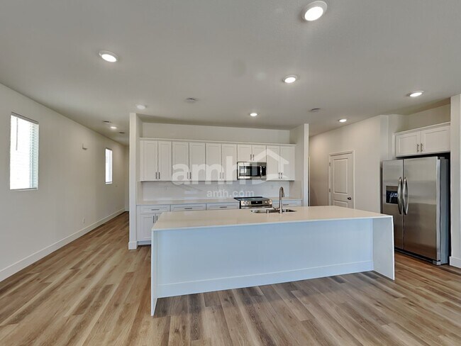 Photo - 11153 Magallanes St
