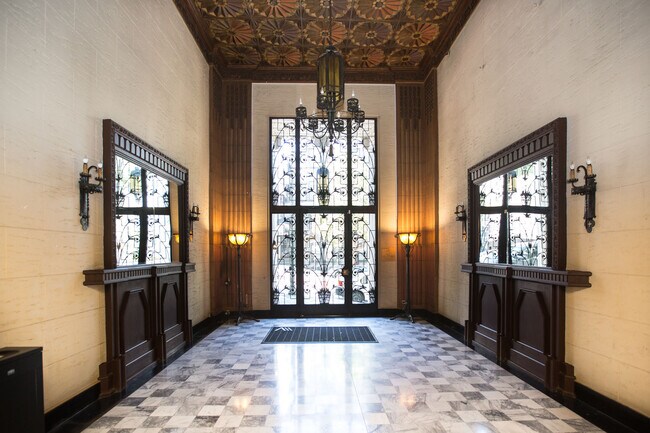 Photo - 845 California