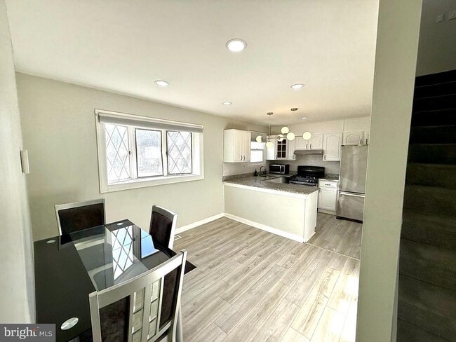 Photo - 819 Carrington Ave