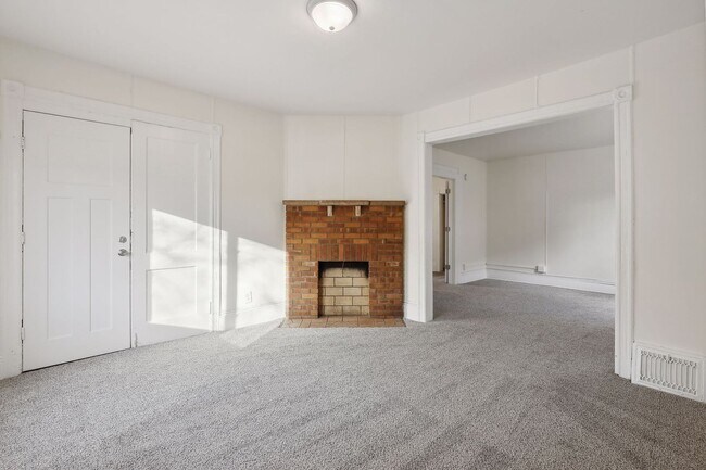Photo - 283 W Harrison Ave Unit 1