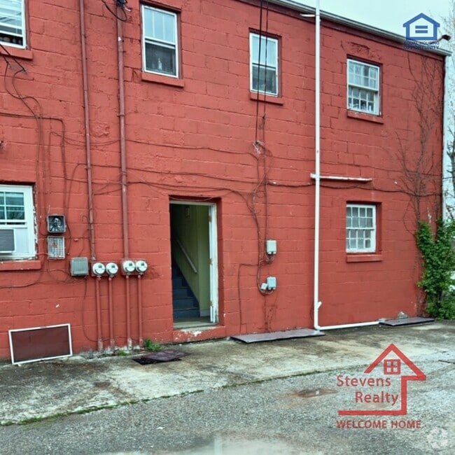 Building Photo - 414 W Bockman Way Unit 4 Rental
