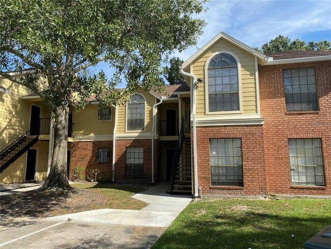 Building Photo - 8722 Mallard Reserve Dr Unit 204