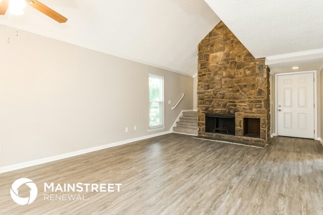 Building Photo - 10258 Lake Pines Rd Rental
