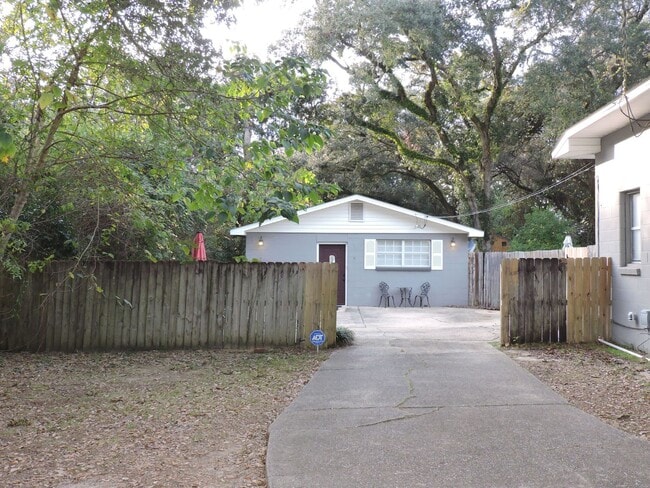 Photo - Convenient location!