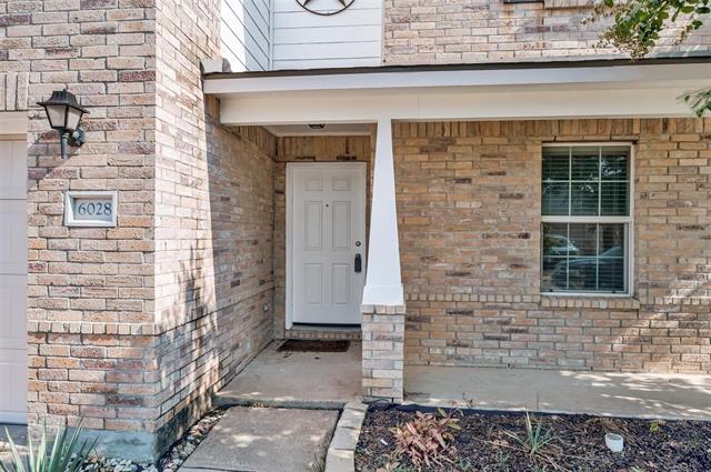 Photo - 6028 Fantail Dr