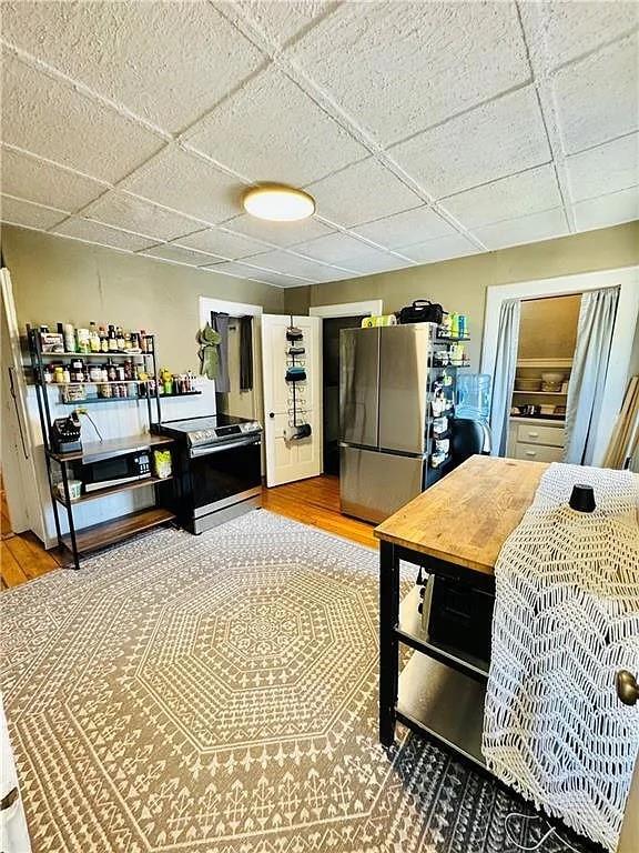 Building Photo - 1071 Main St Unit 3