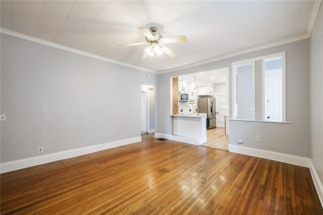 Photo - 222 Gregory St