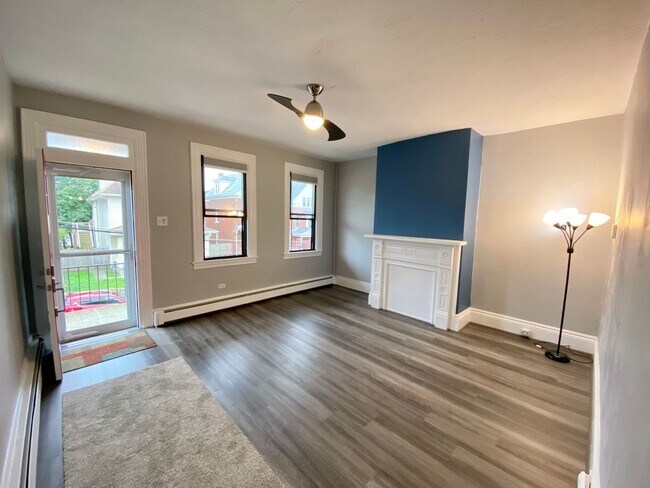 Photo - Renovated 2 Bed/1.5 Bath on a Quiet Street in Mt. Washington! Available July1st!