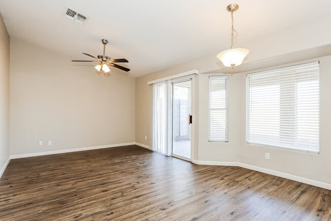 Photo - 1611 S 63rd Dr